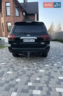Внедорожник / Кроссовер Toyota Sequoia 2008 в 