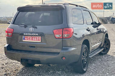 Внедорожник / Кроссовер Toyota Sequoia 2019 в 