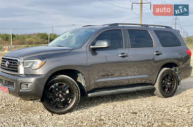 Внедорожник / Кроссовер Toyota Sequoia 2019 в 