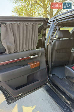 Внедорожник / Кроссовер Toyota Sequoia 2008 в 