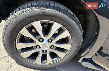 Внедорожник / Кроссовер Toyota Sequoia 2008 в 