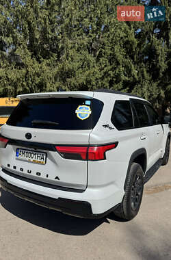 Позашляховик / Кросовер Toyota Sequoia 2023 в 
