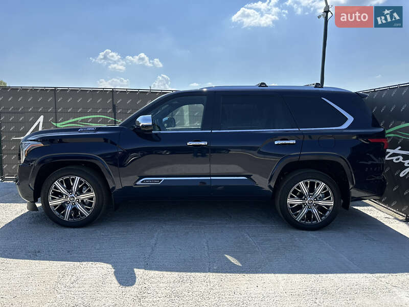 Внедорожник / Кроссовер Toyota Sequoia 2023 в Киеве
