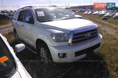 Позашляховик / Кросовер Toyota Sequoia 2013 в 