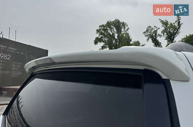 Позашляховик / Кросовер Toyota Sequoia 2011 в 
