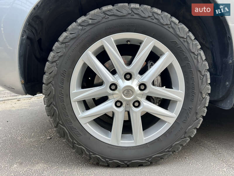 Позашляховик / Кросовер Toyota Sequoia 2015 в Дніпрі