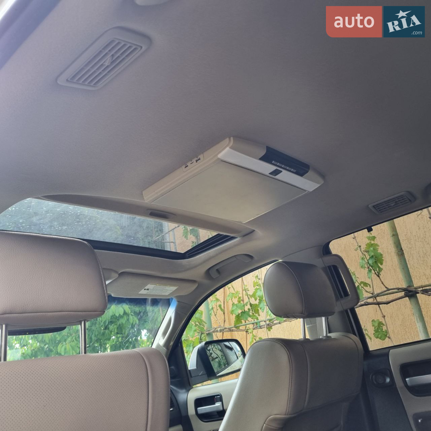 2014 Toyota Sequoia - мініатюра 15