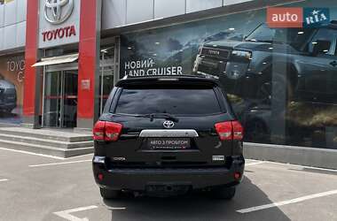 Позашляховик / Кросовер Toyota Sequoia 2008 в 