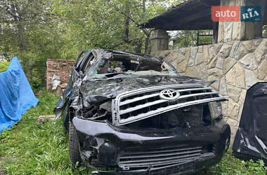 Внедорожник / Кроссовер Toyota Sequoia 2011 в 