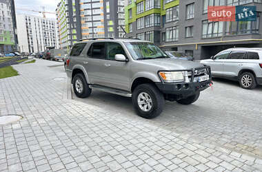 Внедорожник / Кроссовер Toyota Sequoia 2005 в 