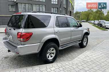 Внедорожник / Кроссовер Toyota Sequoia 2005 в 