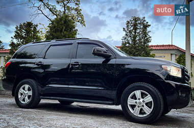Позашляховик / Кросовер Toyota Sequoia 2008 в 