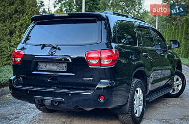 Позашляховик / Кросовер Toyota Sequoia 2008 в 