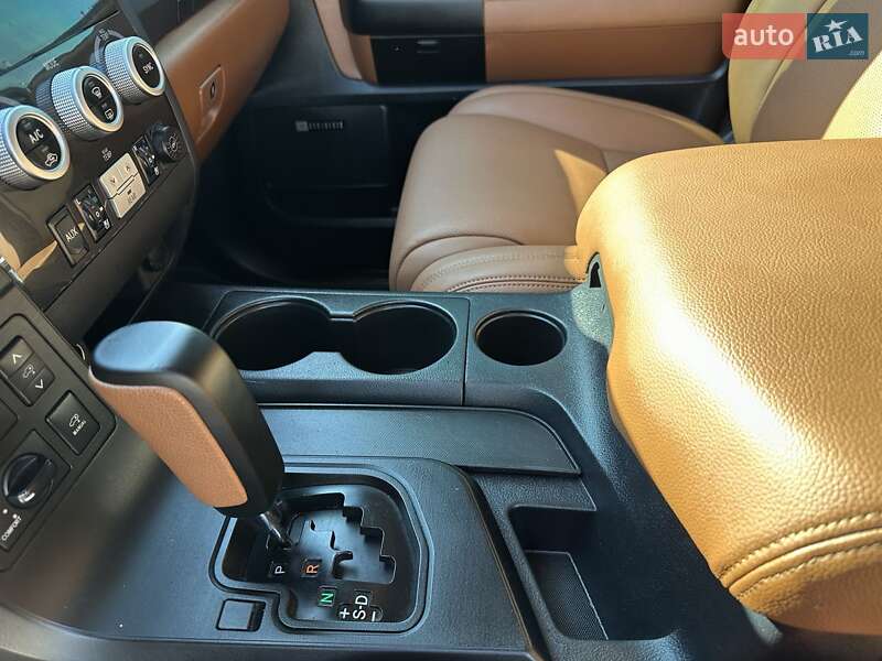 Внедорожник / Кроссовер Toyota Sequoia 2008 в Полтаве фото 13 Внедорожник / Кроссовер Toyota Sequoia 2008 в Полтаве