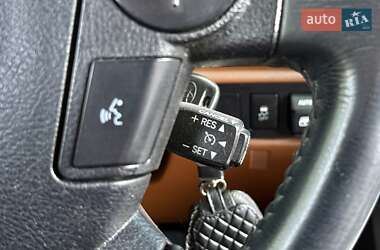 Внедорожник / Кроссовер Toyota Sequoia 2008 в 