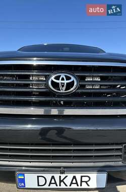 Внедорожник / Кроссовер Toyota Sequoia 2008 в 