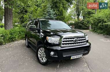 Позашляховик / Кросовер Toyota Sequoia 2011 в Києві
