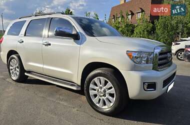 Позашляховик / Кросовер Toyota Sequoia 2011 в Києві