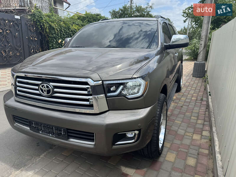 Toyota Sequoia 2008
