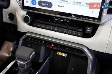 Внедорожник / Кроссовер Toyota Sequoia 2025 в 