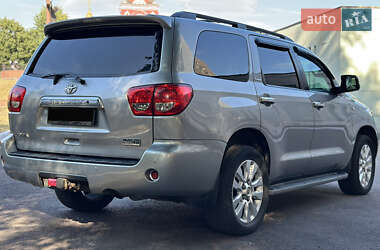 Внедорожник / Кроссовер Toyota Sequoia 2008 в 