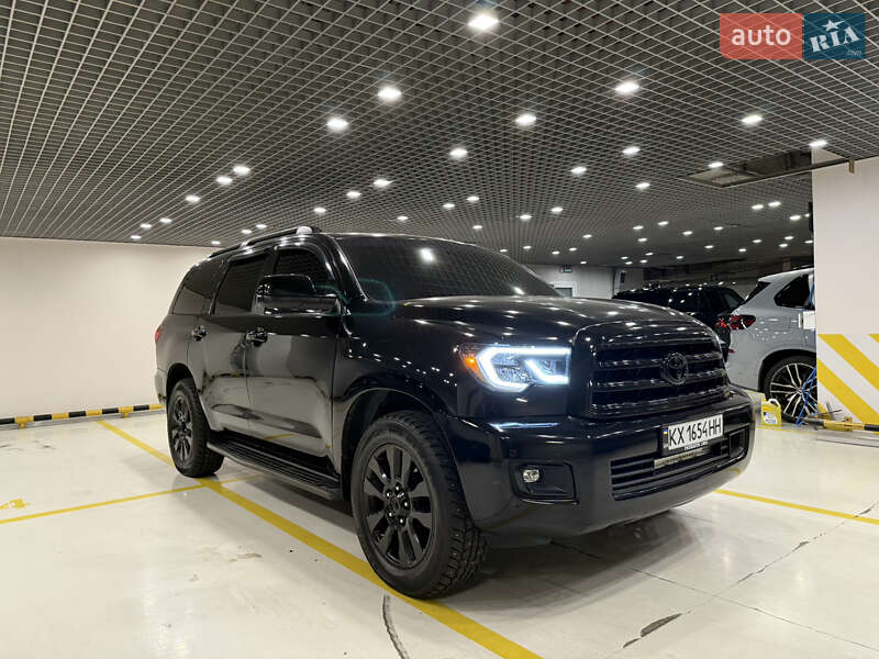 Внедорожник / Кроссовер Toyota Sequoia 2008 в Киеве