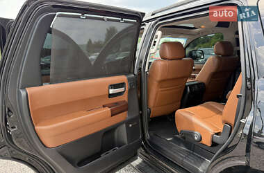 Внедорожник / Кроссовер Toyota Sequoia 2012 в 