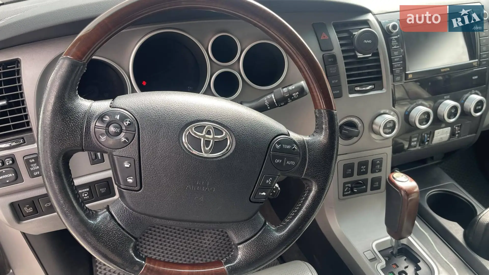 2011 Toyota Sequoia - мініатюра 10