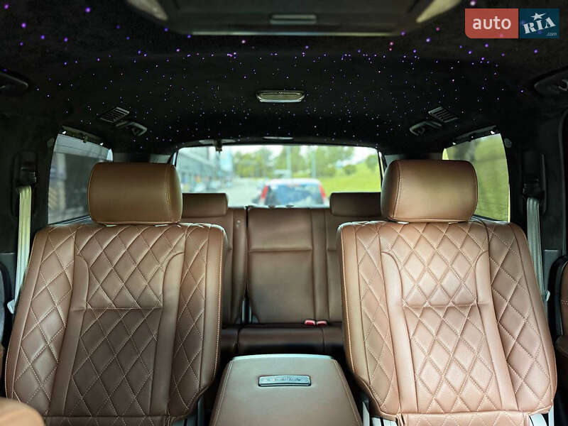 Позашляховик / Кросовер Toyota Sequoia 2010 в Києві