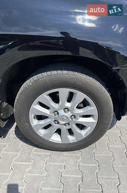 Внедорожник / Кроссовер Toyota Sequoia 2008 в Черновцах