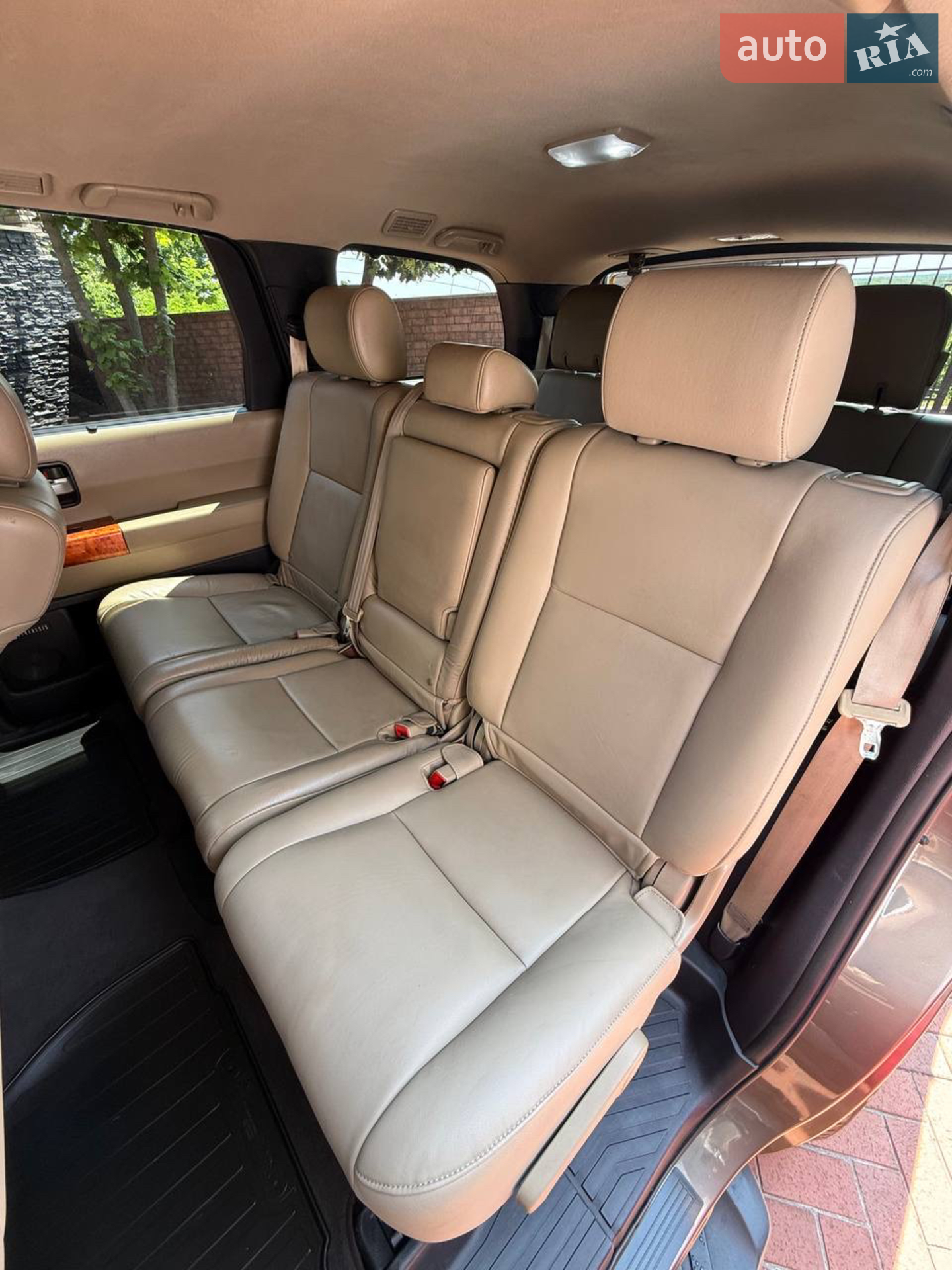 2015 Toyota Sequoia - мініатюра 13
