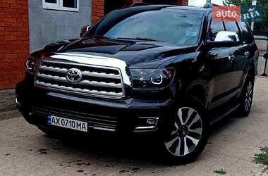 Внедорожник / Кроссовер Toyota Sequoia 2011 в Харькове