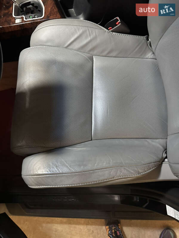 Внедорожник / Кроссовер Toyota Sequoia 2008 в Черкассах