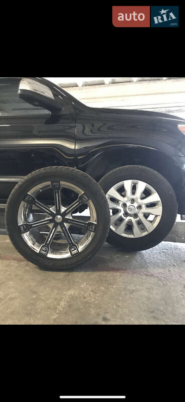 Внедорожник / Кроссовер Toyota Sequoia 2008 в Черкассах