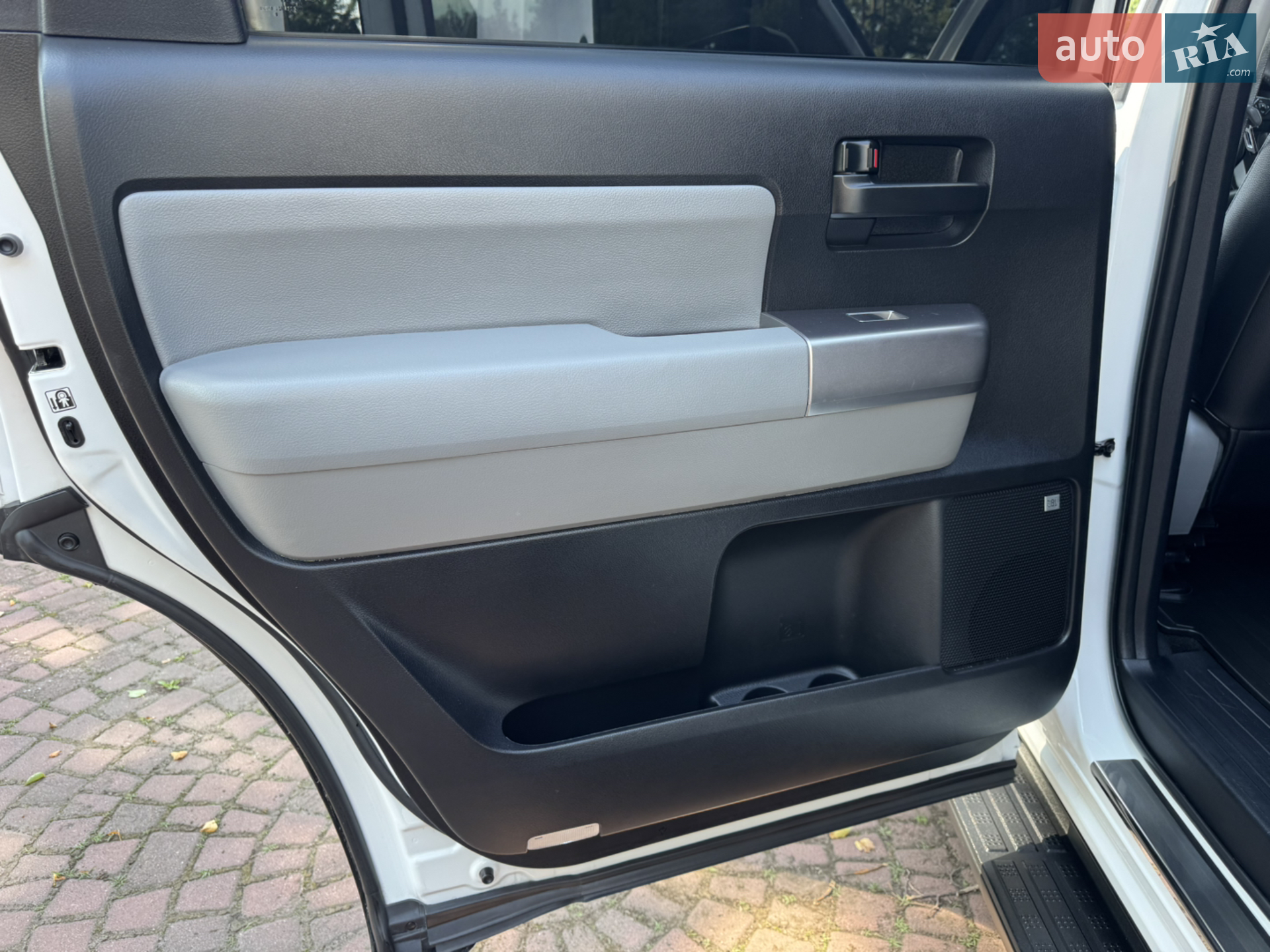 2018 Toyota Sequoia - мініатюра 57