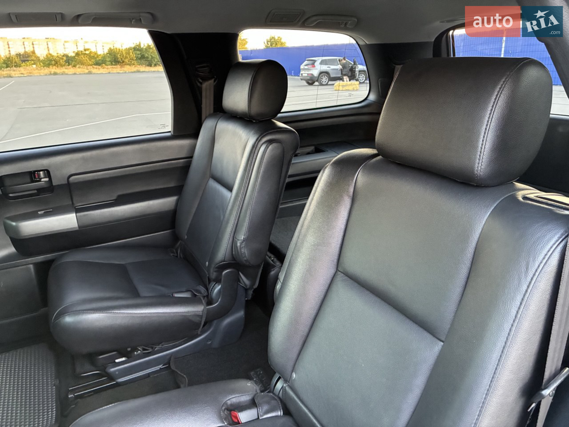 2014 Toyota Sequoia - мініатюра 26