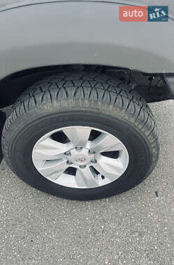 Внедорожник / Кроссовер Toyota Sequoia 2003 в 
