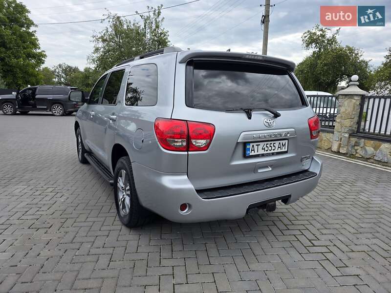Позашляховик / Кросовер Toyota Sequoia 2014 в Коломиї фото 8 Позашляховик / Кросовер Toyota Sequoia 2014 в Коломиї