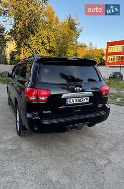 Внедорожник / Кроссовер Toyota Sequoia 2008 в 