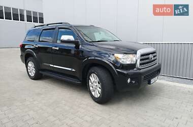 Внедорожник / Кроссовер Toyota Sequoia 2012 в Калуше
