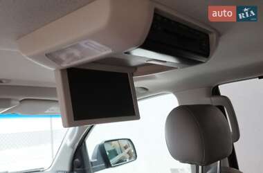 Внедорожник / Кроссовер Toyota Sequoia 2012 в 