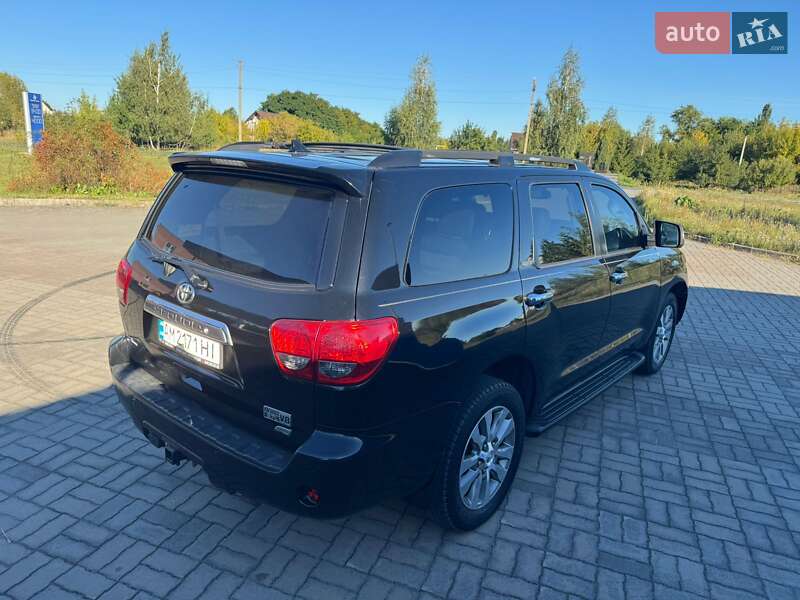 Позашляховик / Кросовер Toyota Sequoia 2013 в Києві