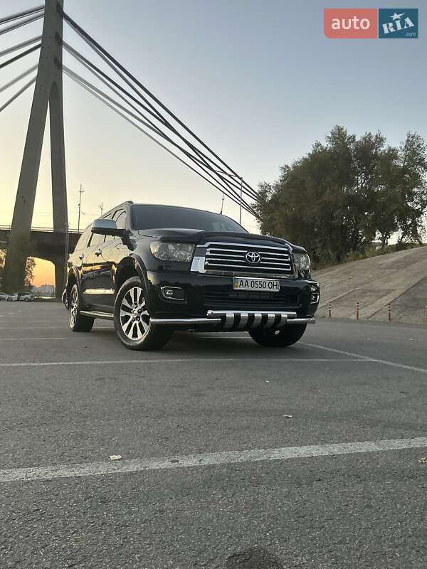 Toyota Sequoia 2008