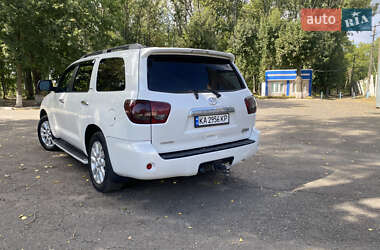 Позашляховик / Кросовер Toyota Sequoia 2008 в 