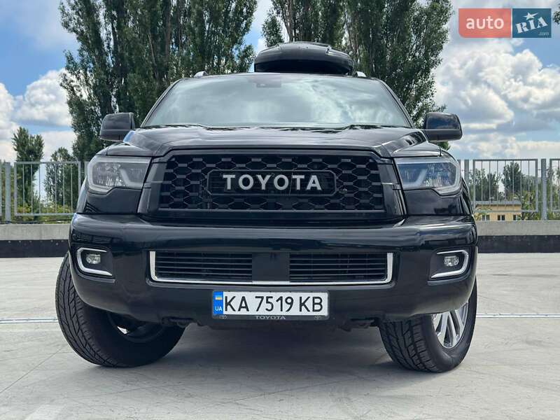 Toyota Sequoia 2018