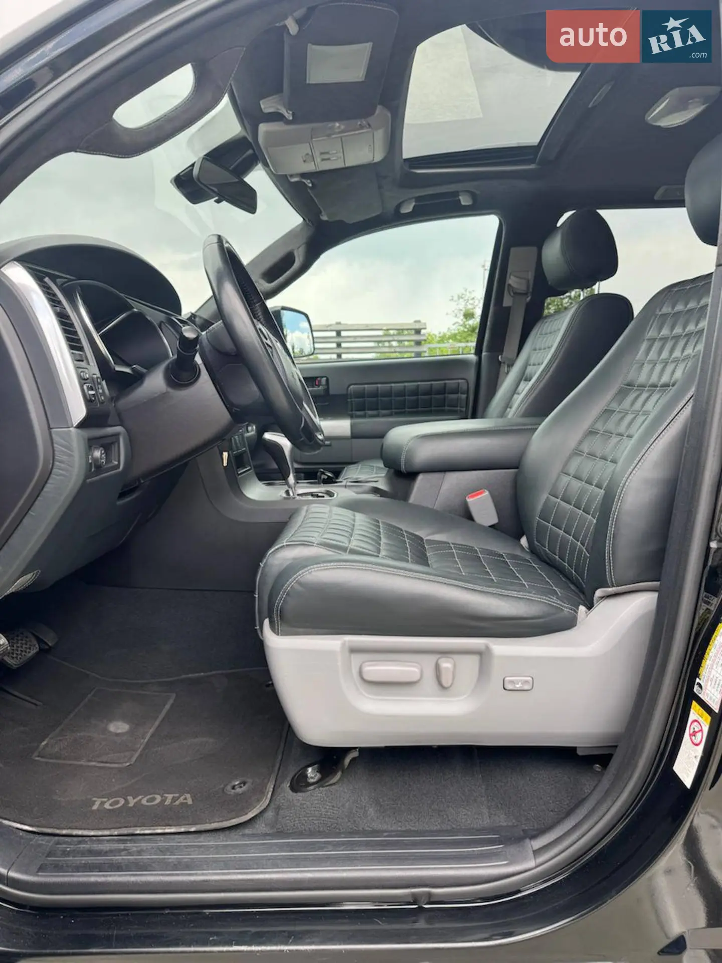 2018 Toyota Sequoia - мініатюра 7