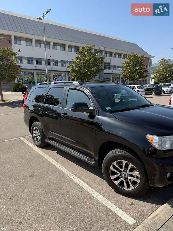 Внедорожник / Кроссовер Toyota Sequoia 2013 в Кропивницком фото 4 Внедорожник / Кроссовер Toyota Sequoia 2013 в Кропивницком