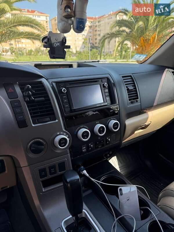 Внедорожник / Кроссовер Toyota Sequoia 2013 в Кропивницком фото 8 Внедорожник / Кроссовер Toyota Sequoia 2013 в Кропивницком