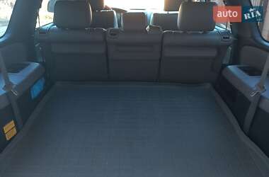Внедорожник / Кроссовер Toyota Sequoia 2017 в 