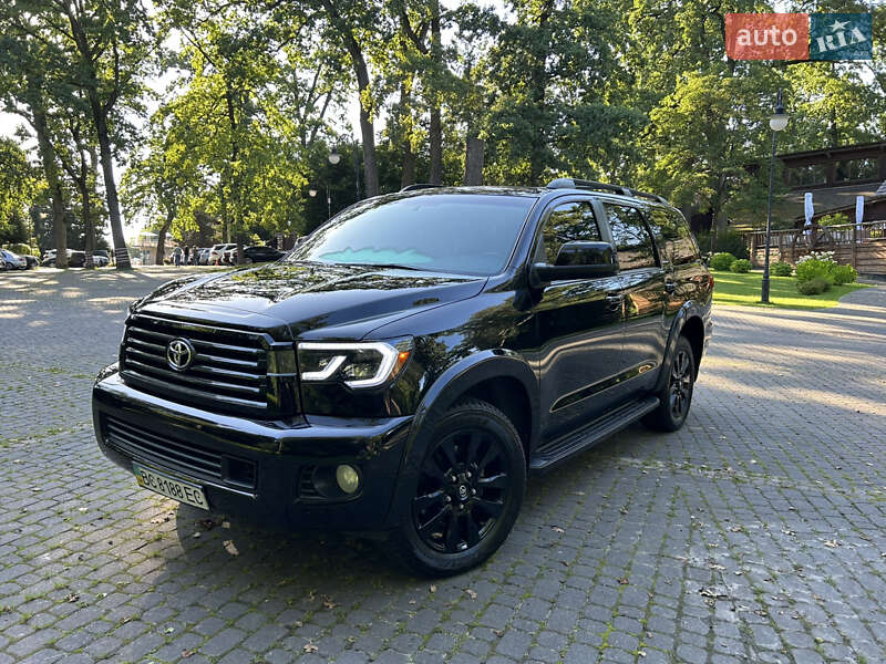 Внедорожник / Кроссовер Toyota Sequoia 2011 в Львове